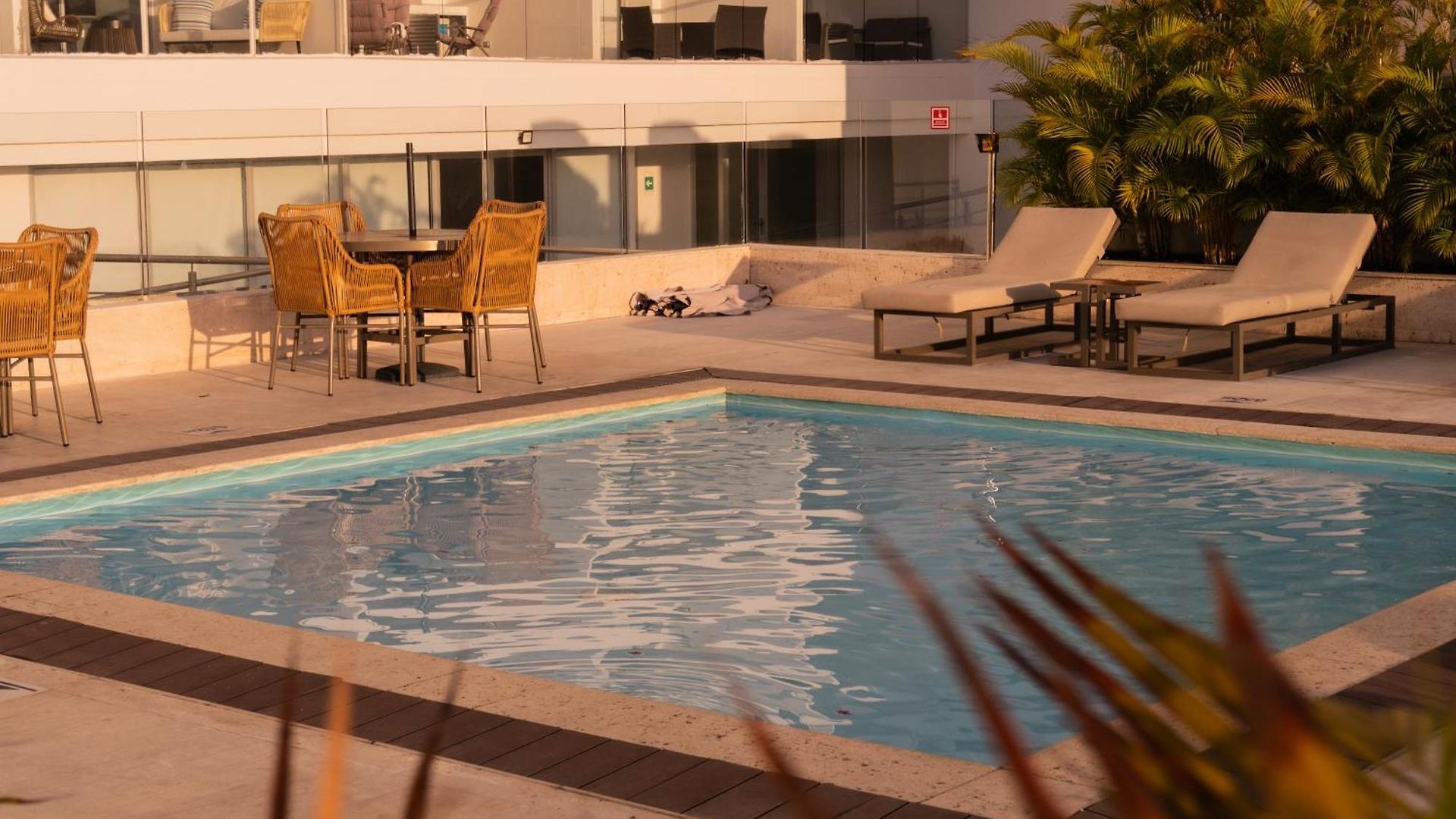 Balcon Y Vista-piscina-cerca Aeropuerto Apartamento *