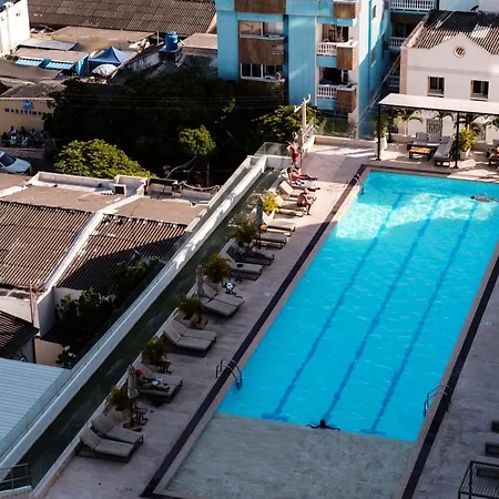 Apartamento Balcon Y Vista-piscina-cerca Aeropuerto *